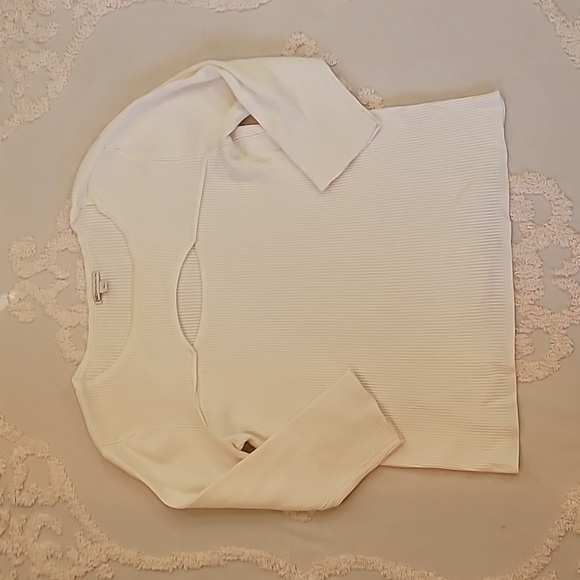 Cream Sweater - Picture 2 of 4